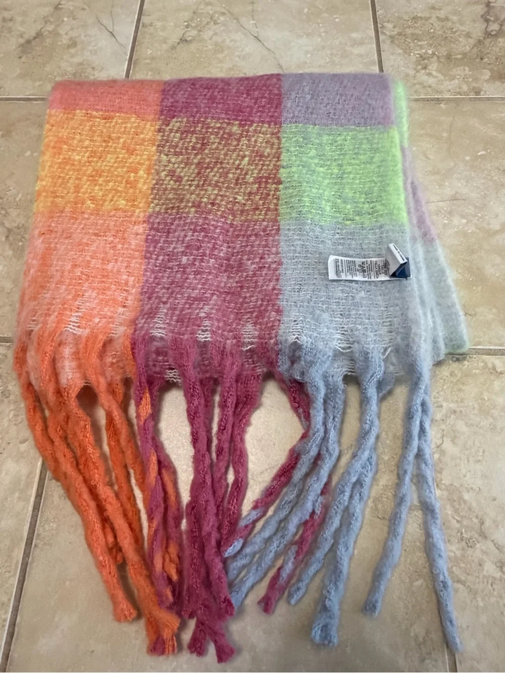 Old Navy Women’s Brushed Multicolor Plaid Fringe Rectangle Scarf Polyester